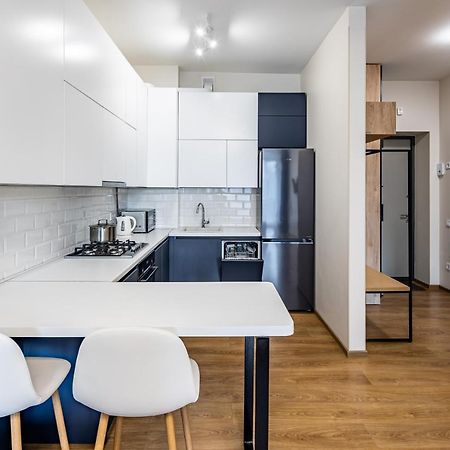 Новобудова В Центрі Львова Appartement Buitenkant foto