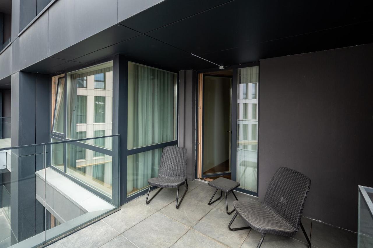 Новобудова В Центрі Львова Appartement Buitenkant foto