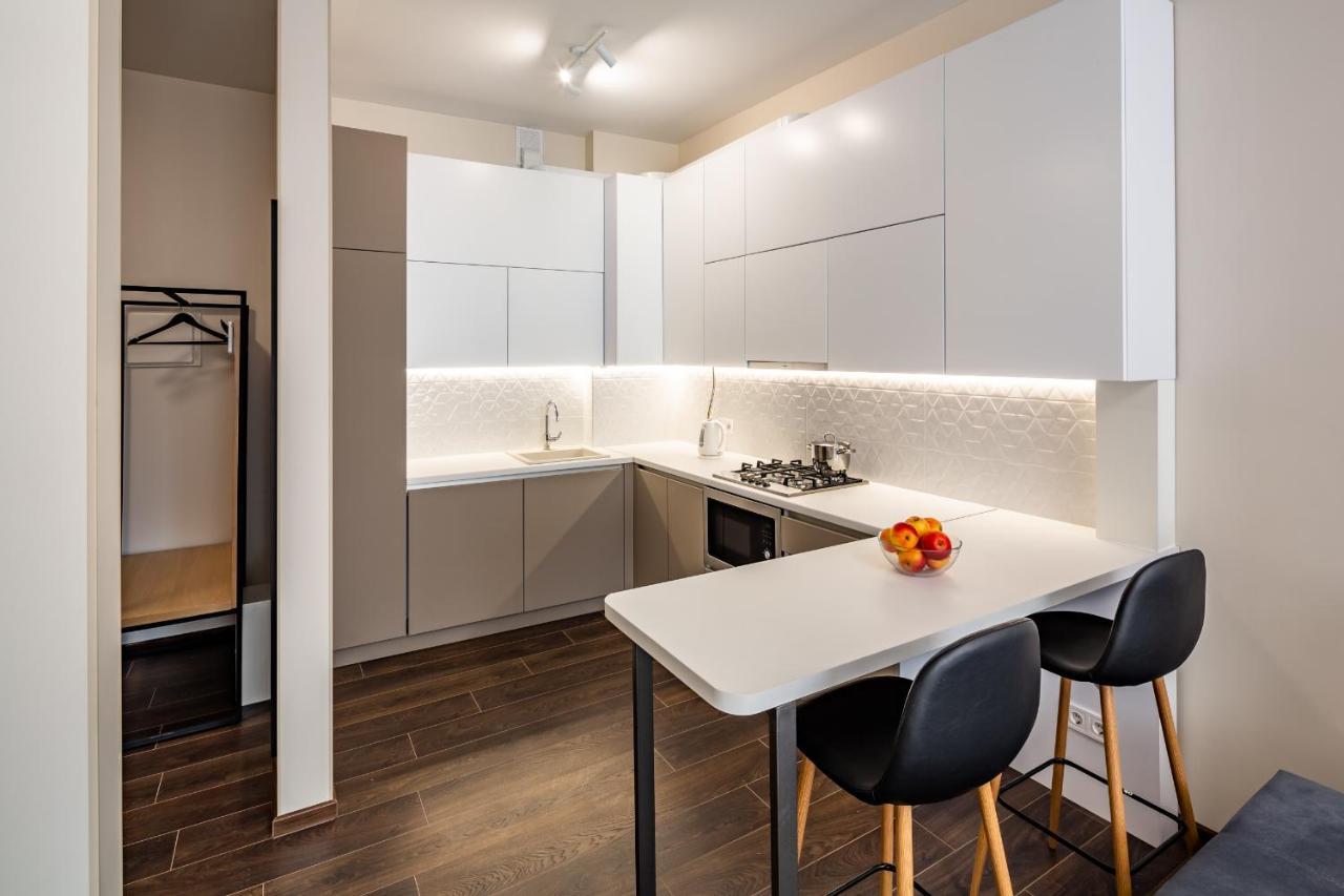 Новобудова В Центрі Львова Appartement Buitenkant foto